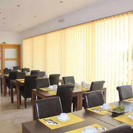 Pensionat Quinta Da Rosa Linda 4*