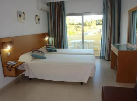 洛萨琳达酒店 招待所